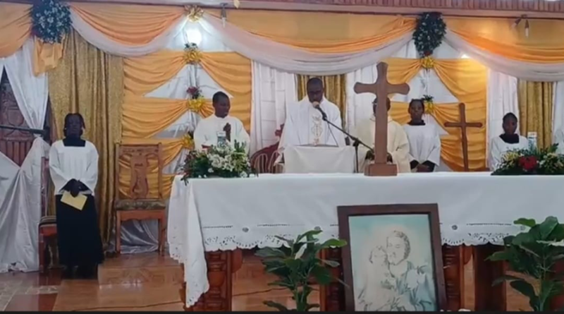 La célébration de la messe.